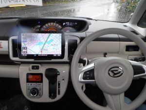 パナソニック　ストラーダの新しい9インチカーナビ取付け